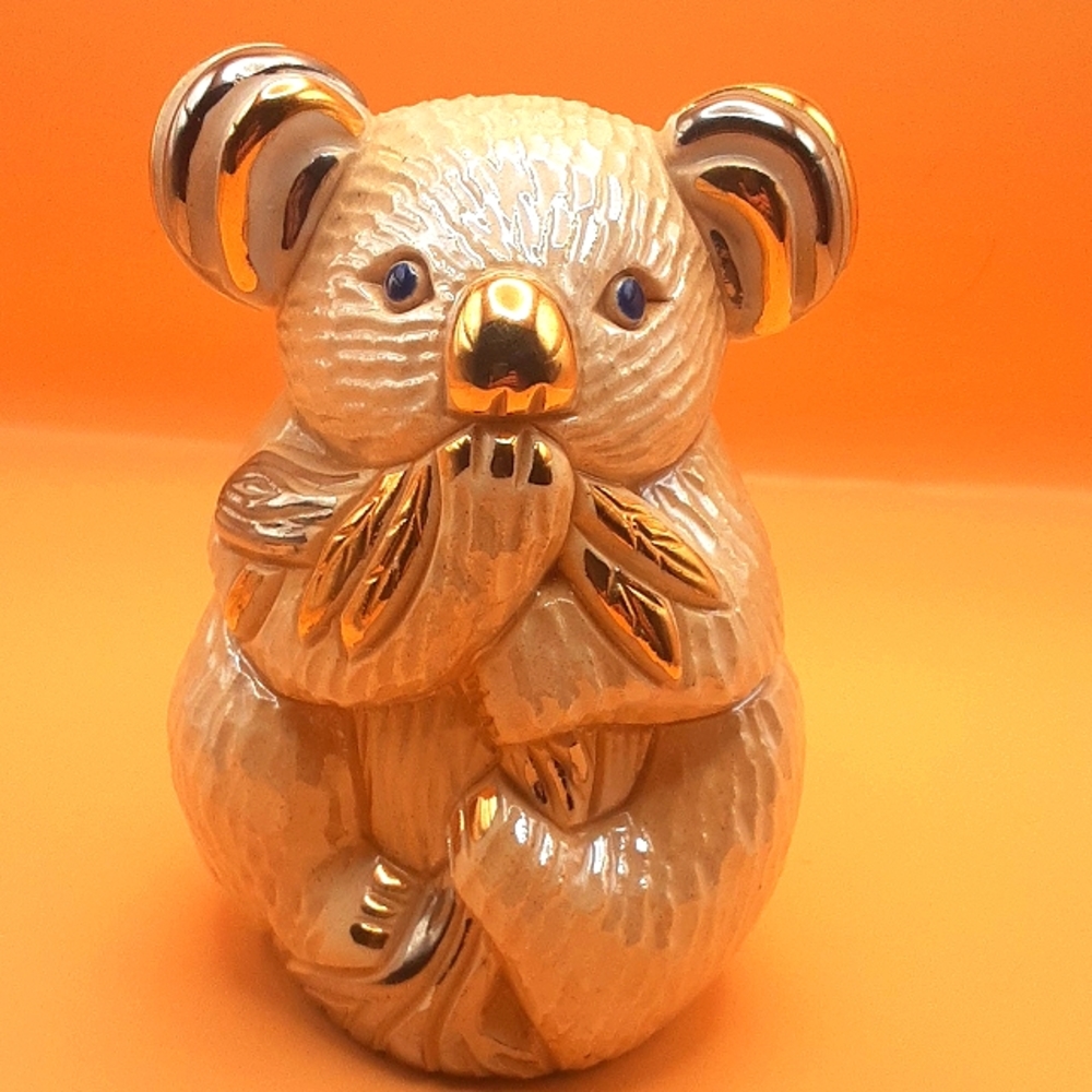RARE Vintage Koala Bear DeRosa Artesania Rinconada Pottery with 18K gold.